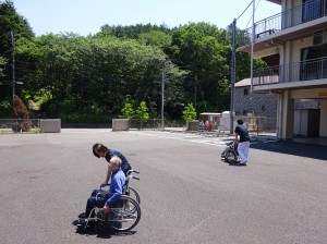 園庭の散歩0522s